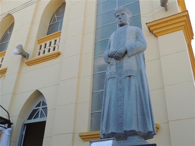 Homenagens e inauguração da escultura do Padre Antônio Ribeiro Pinto